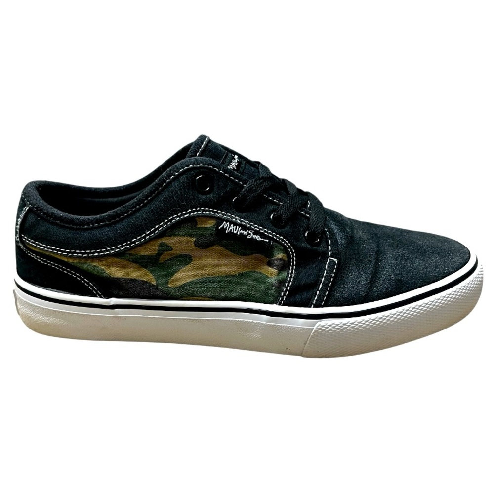 Maui  & Sons Axle Men's Skate Sneakers
Black/Camo. Very Gently Worn.